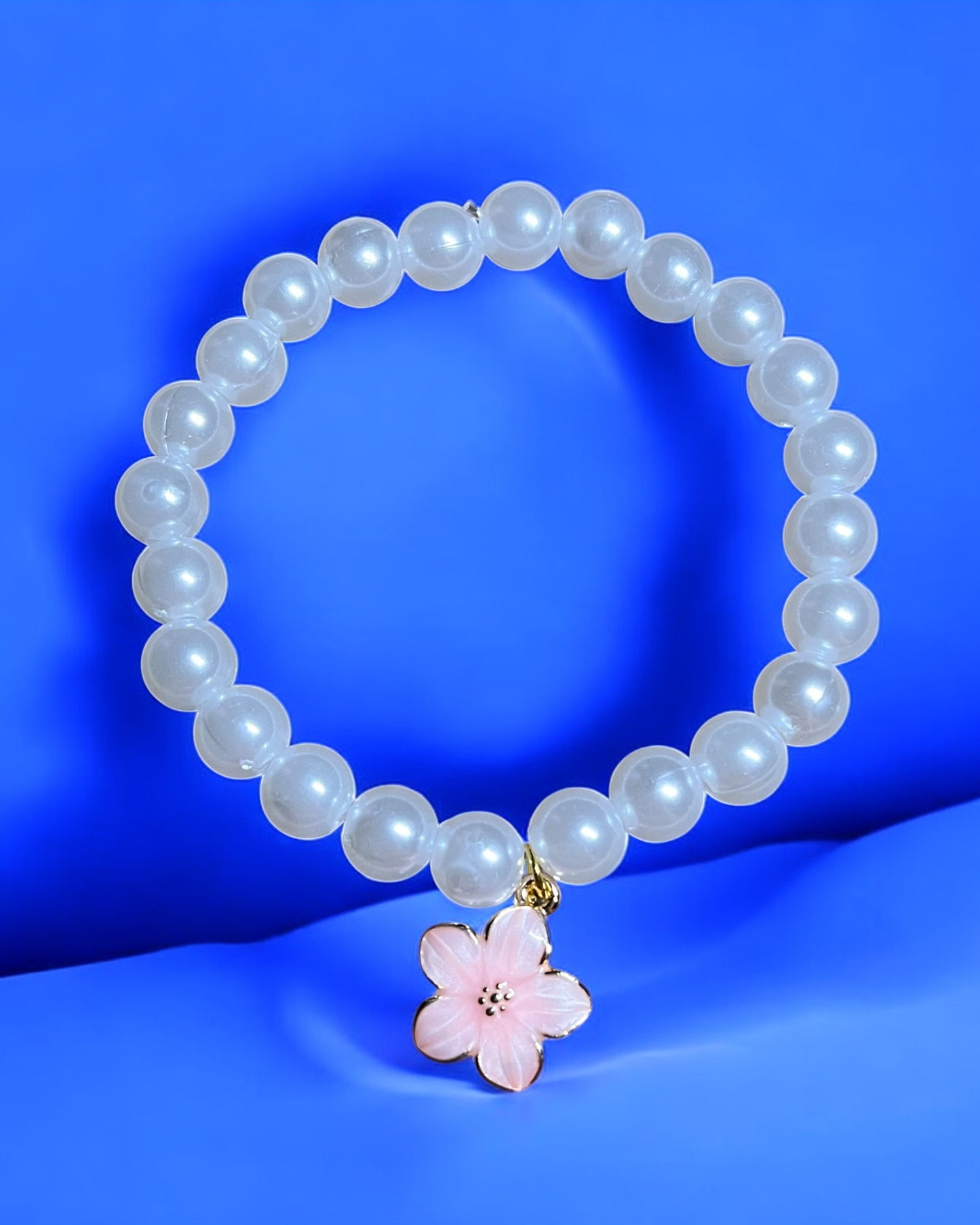 Flower Pearl Bracelets